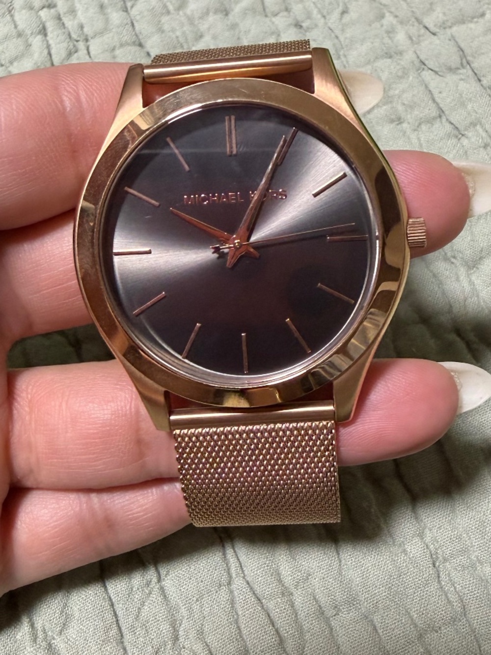 Michael Kors MK8697 women's/unisex rose gold-tone mesh bracelet wristwatch